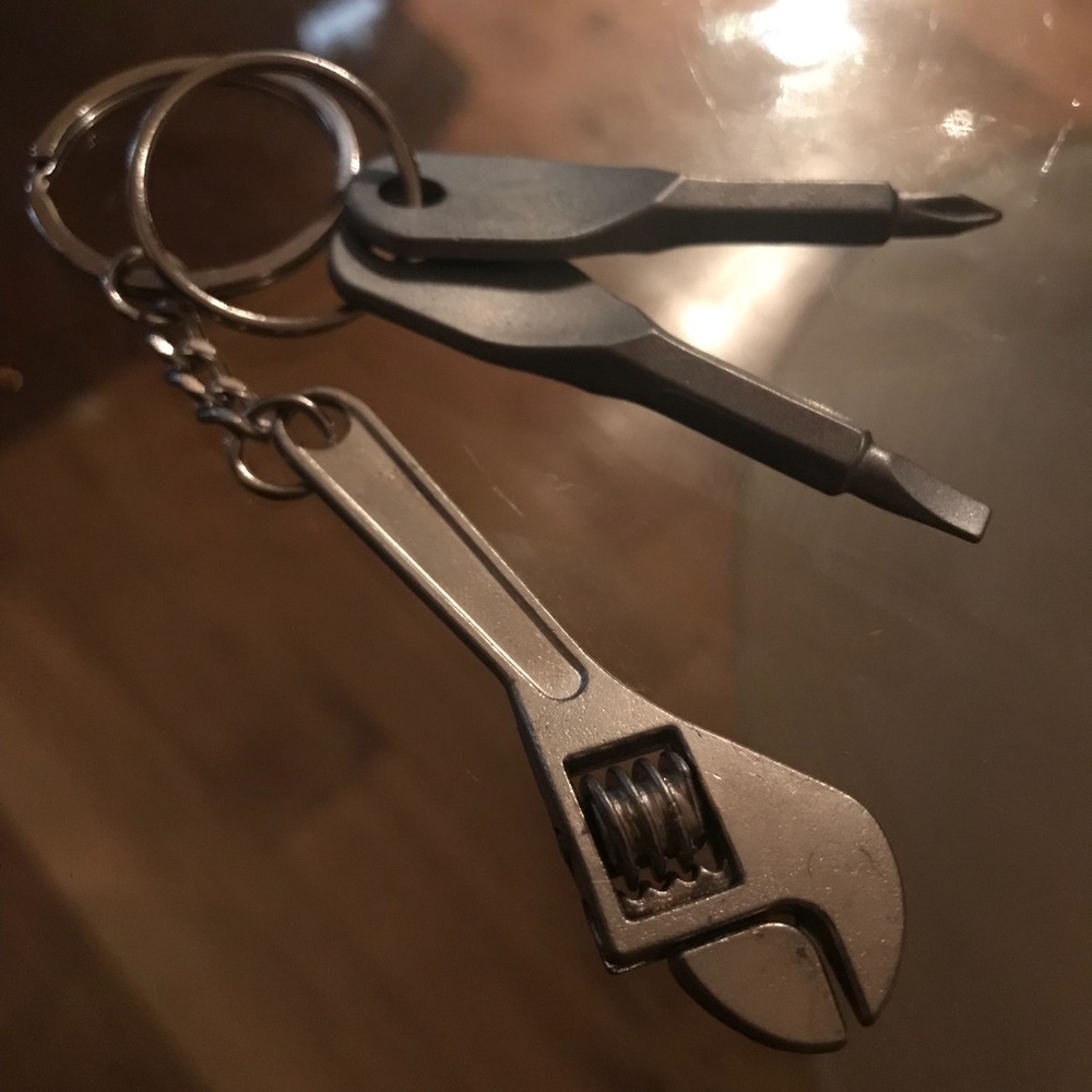 Bundle Tools Keychain Set